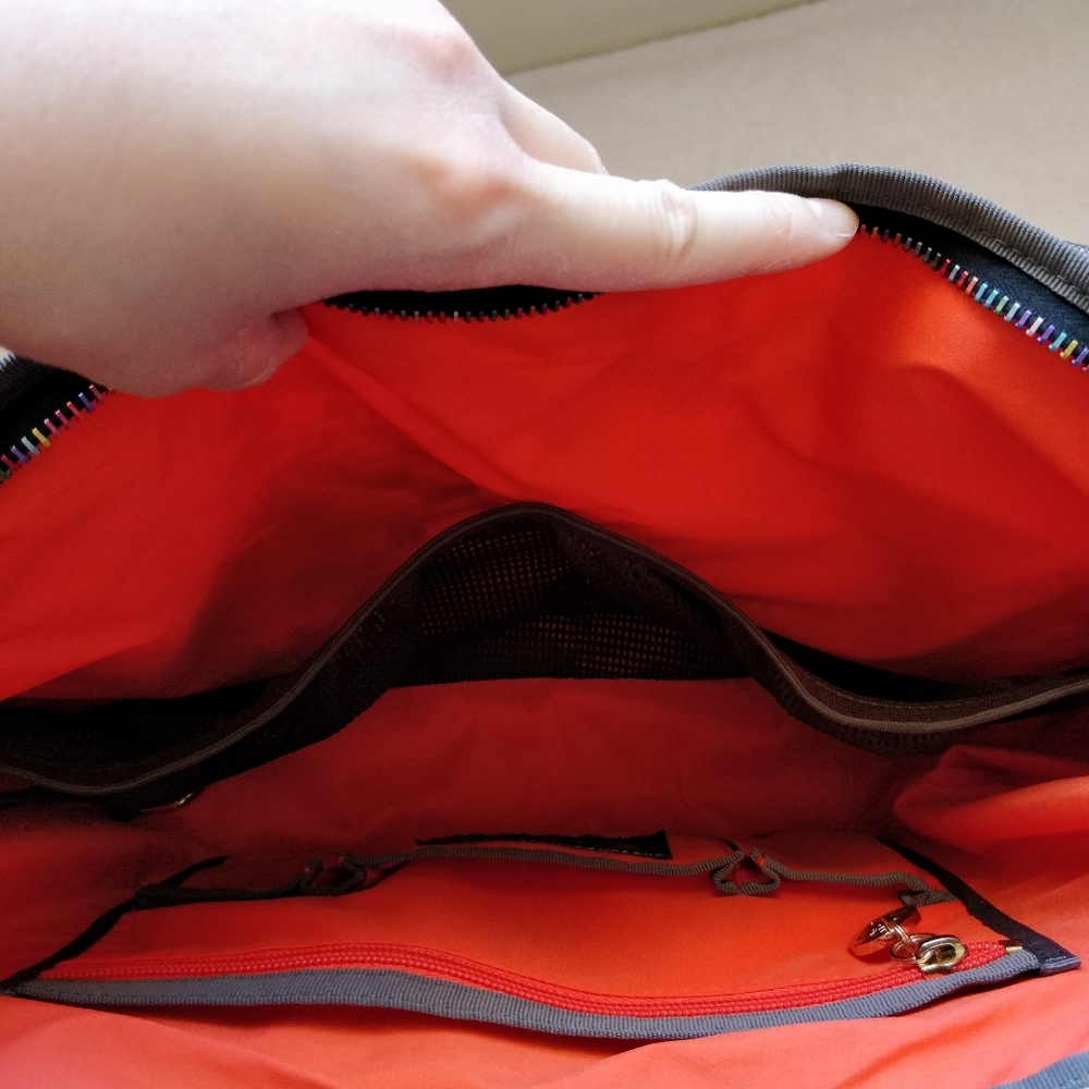 2009 Celebrazione Carezza New Year Bag - Picture 14 of 14